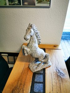 Granit Pferd 
